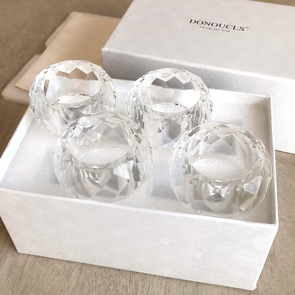 Crystal napkin rings
